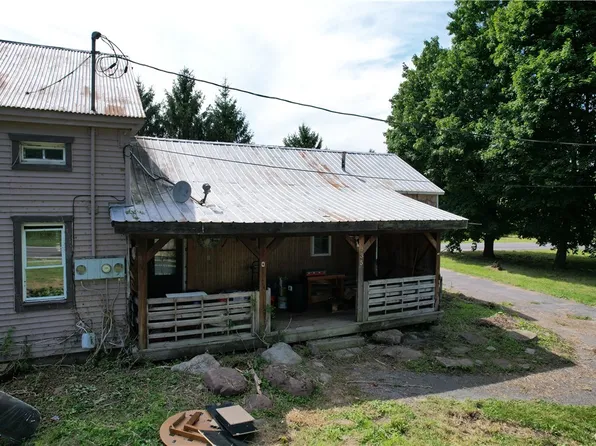 288 Halladay Rd, Mexico, NY 13114