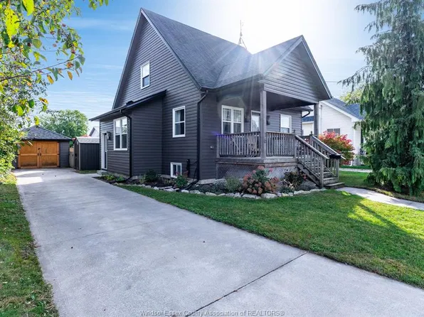 16 Parkdale Ave, Leamington, ON N8H 2K6