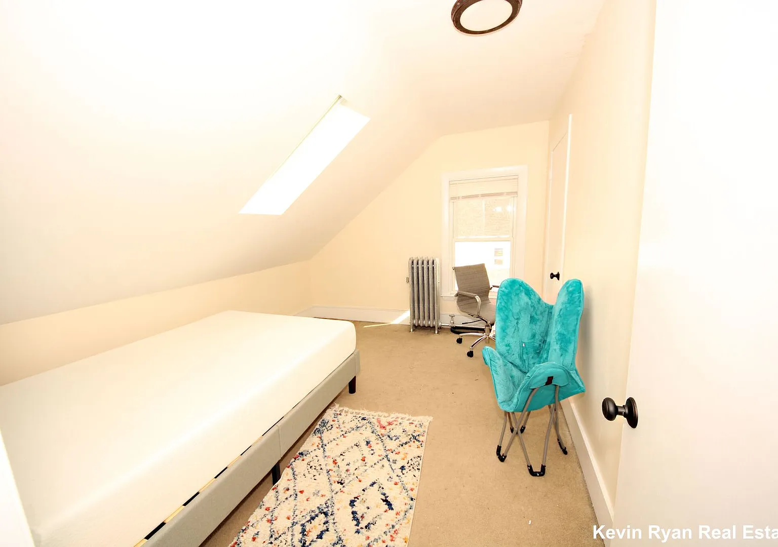 105 Cushing St #2B Waltham MA 02453 — Photo 2