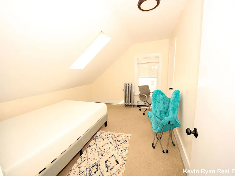 105 Cushing St #2B — Photo 2
