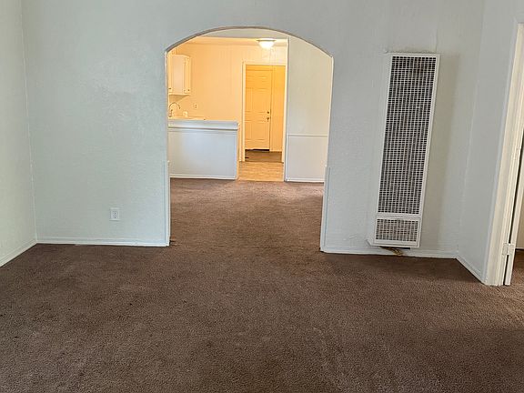 2nd image of 323 SE 18th St