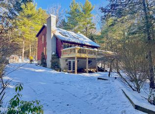 205 Christopher Way, Hawley, PA 18428