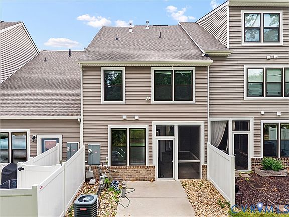 3rd image of 12200 Ground Pine Ct