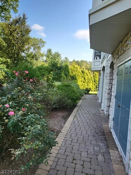 2 bed, 2.0 bath, $3,950 — Photo 3