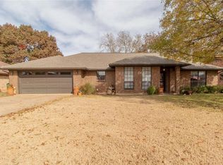 1307 Prairie Wind Blvd, Stephenville, TX 76401
