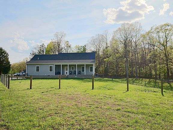 4th image of 1072 Good Hope Rd