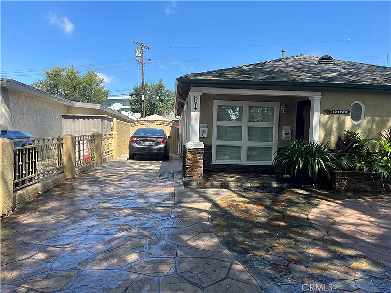 8917 Krueger St — Photo 23