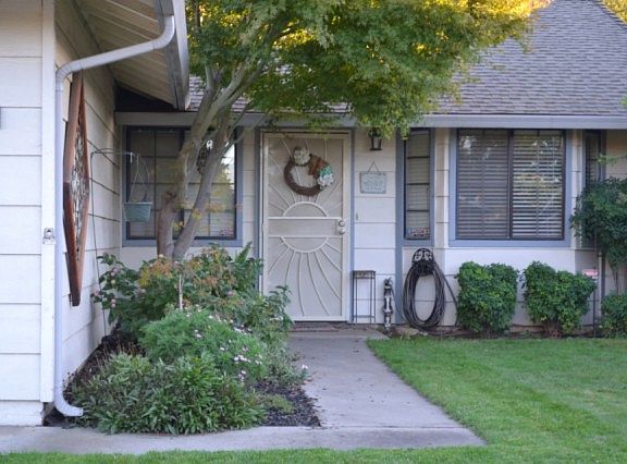 2nd image of 388 Walden St