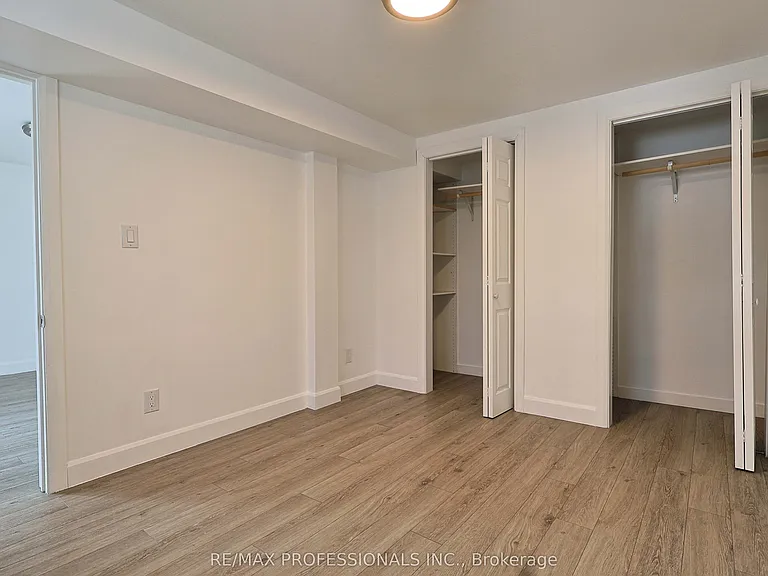 2688 Sherhill Dr #LOWER — Photo 11