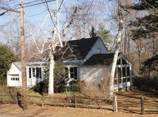 147 Maplewood Ter, Northampton, MA 01062