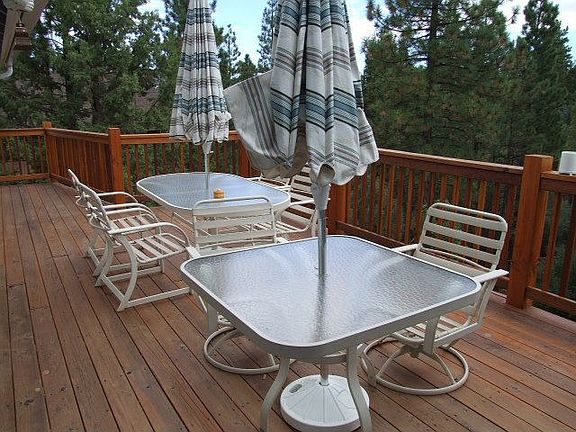 Rear deck and BBQ