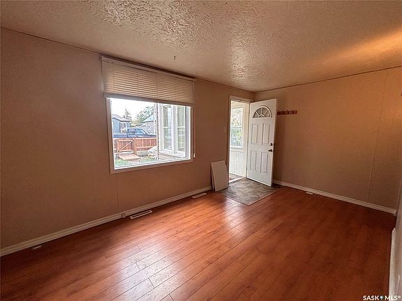 5th image of 1641 102nd St