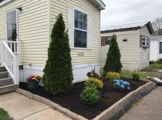 426 Kenbury Rd, Branchburg, NJ 08876