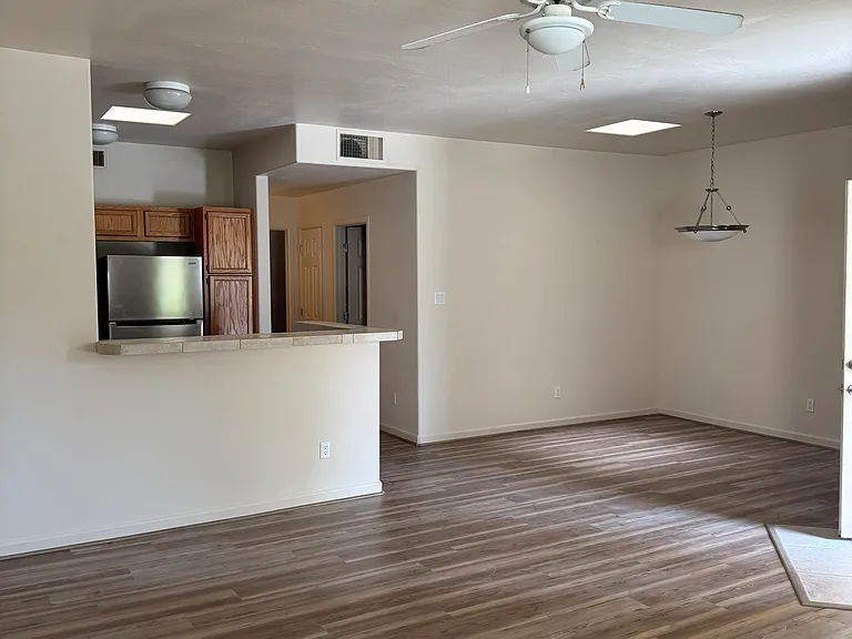 3039 Southern Blvd SE #A — Photo 6