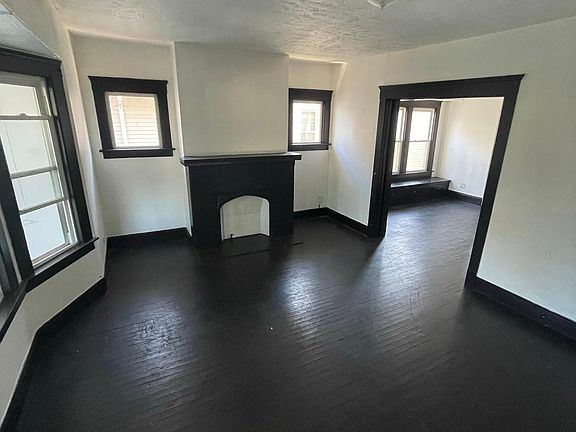 2nd image of 3372 W 95th St Unit 2