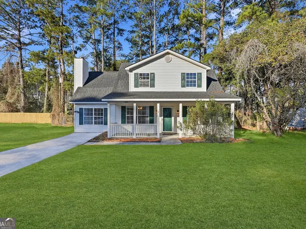 8 Larchmont Ct, Savannah, GA 31419