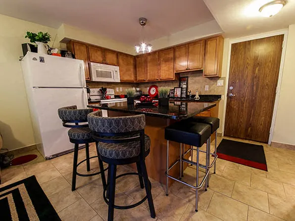 Garden Court Apartments