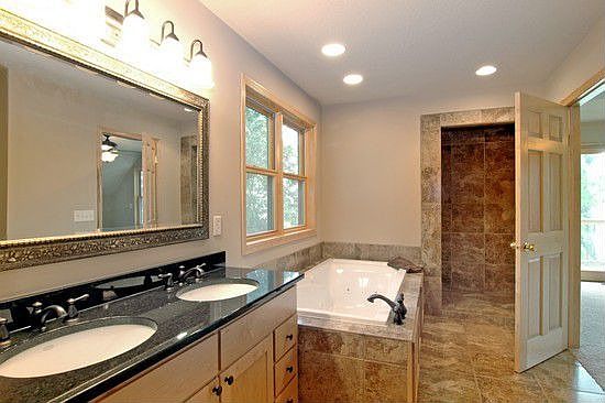 Master Bath room
