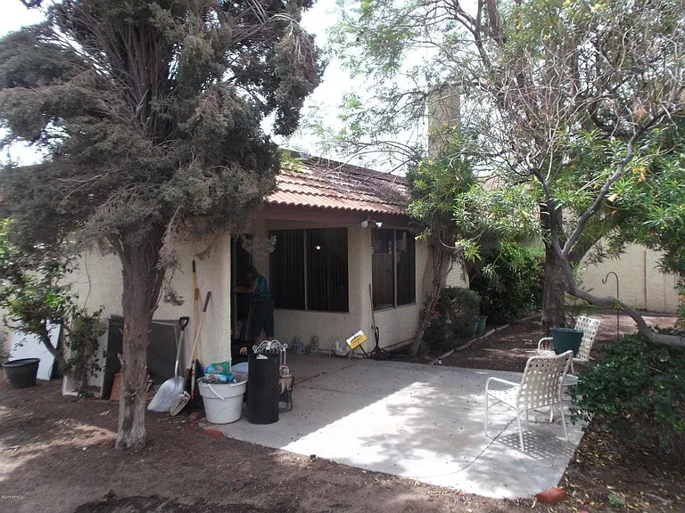11226 S Tomi Dr — Photo 3