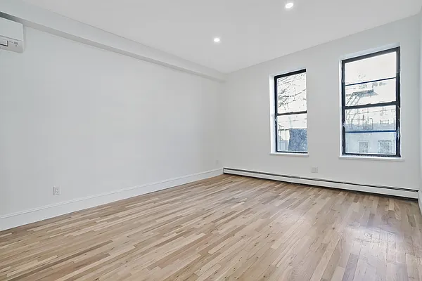 Rented by Crifasi Real Estate | media 9