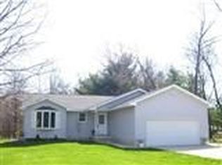 4 S Brooks Rd, Muskegon, MI 49442