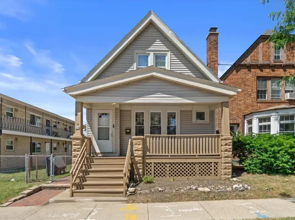 806 W Lapham BOULEVARD, Milwaukee, WI 53204
