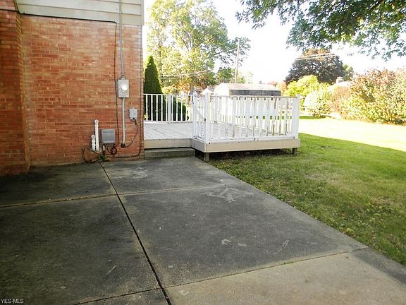 3rd image of 1317 Edmar St