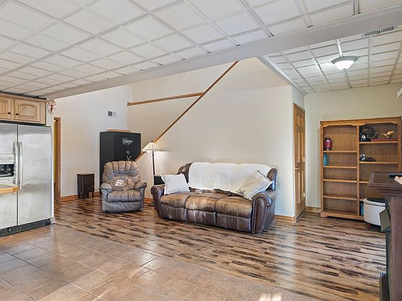 5th image of 207 Tanglewood Dr