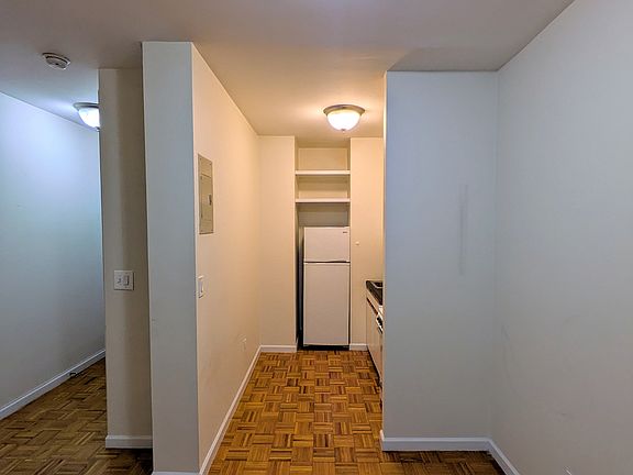 5th image of 509 E 78th St APT 3F