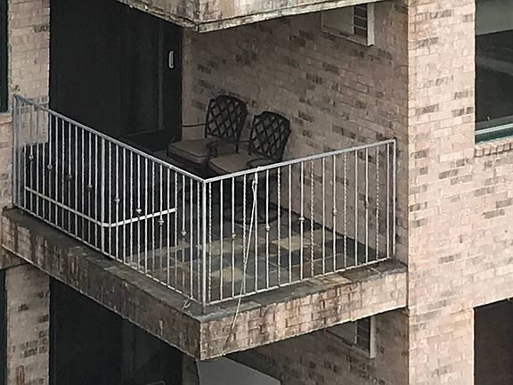 5th image of 3080 W 1st St Floor 4