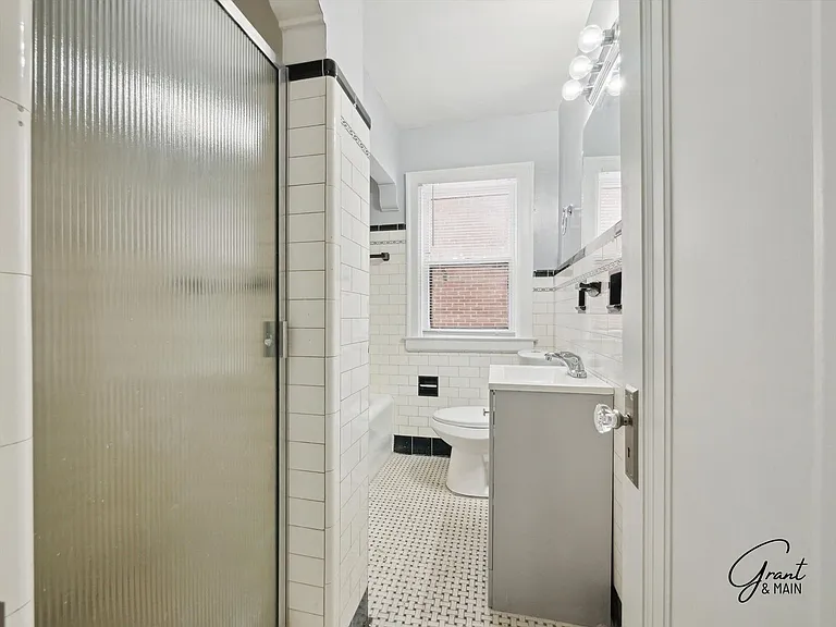16831 Mendota - Bohdi Enterprises LLC — Photo 23