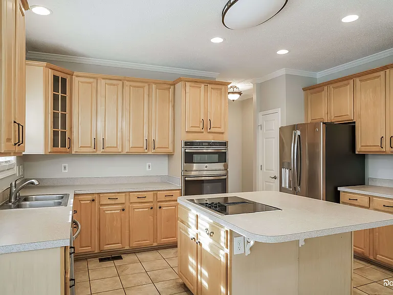 3320 Dairy Point Dr — Photo 3