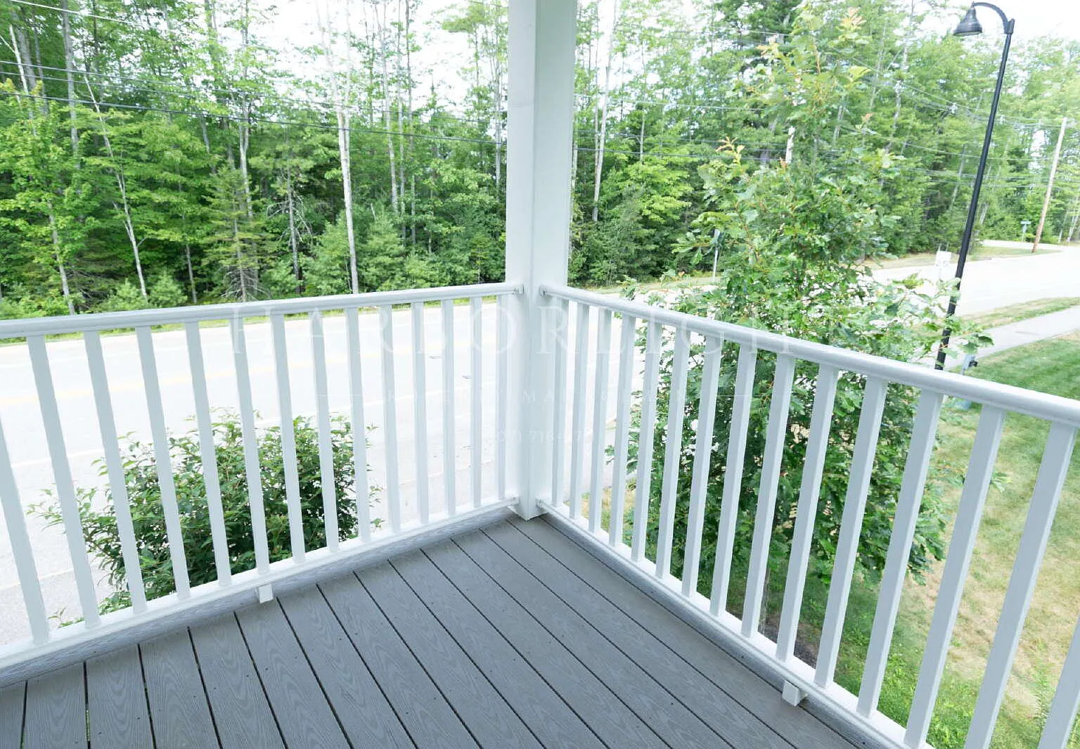 2 bed, 1.5 bath, 1000 sqft, $2,700 — Photo 2