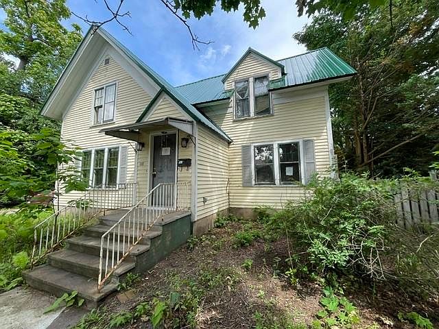 1st image of 52 N Main St