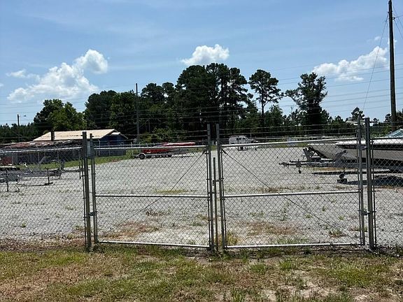 5th image of 160 Hickman Road NW