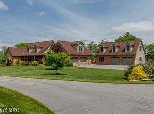 13725 Meadow Creek Ln, Hagerstown, MD