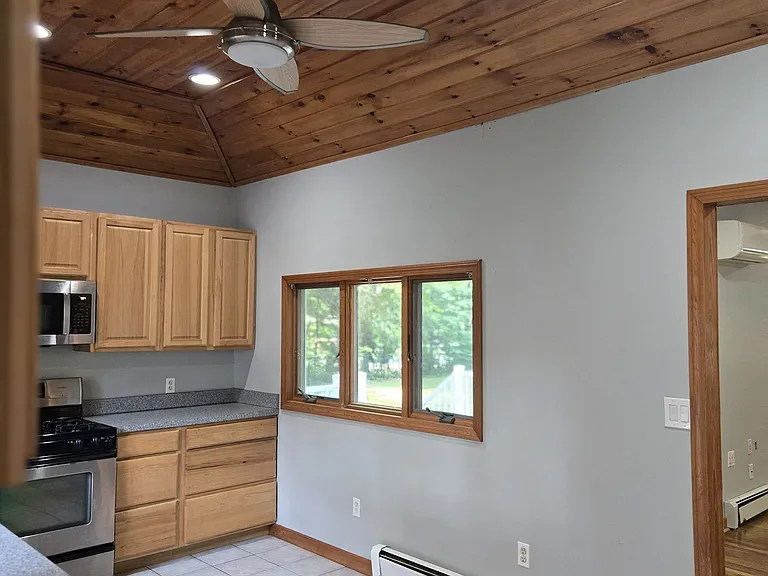 145 Liberty St — Photo 4