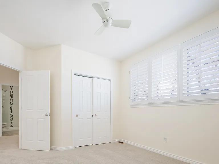 335 N Josephine St #A — Photo 36