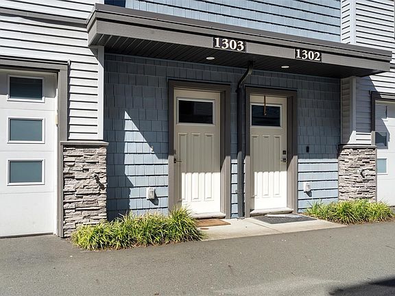 3rd image of 3351 Luxton Rd #1303