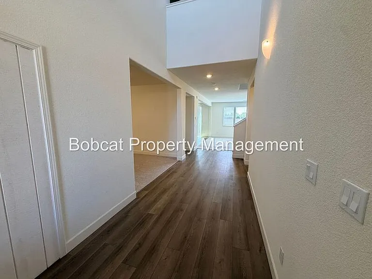 1751 Boundary Peak St — Photo 11