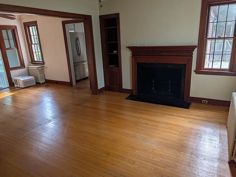 7220 Monument Ave — Photo 2