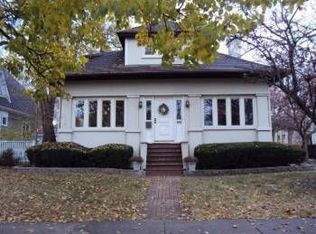 219 Meacham Ave, Park Ridge, IL 60068
