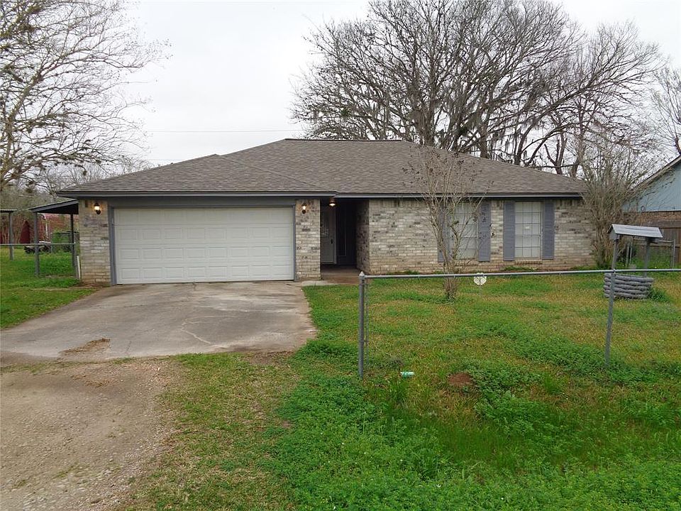 1st image of 526 Tall Timber Dr