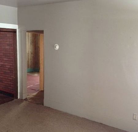 3rd image of 505 S Bentley St
