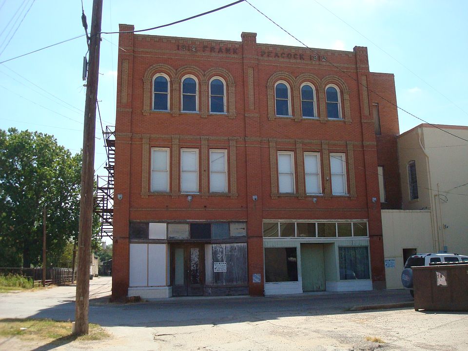 1st image of 120 Winter St