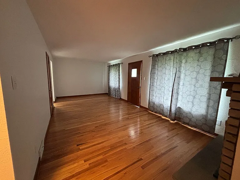 1295 Morrow Rd — Photo 6