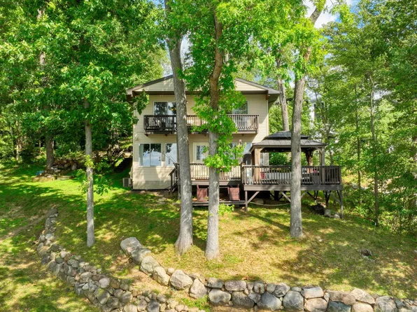 192 Eastshore Dr, Jerome, MI 49249