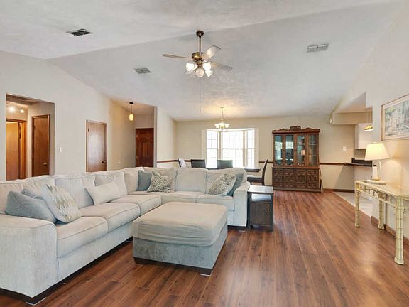 2nd image of 2997 N Settlers Blvd