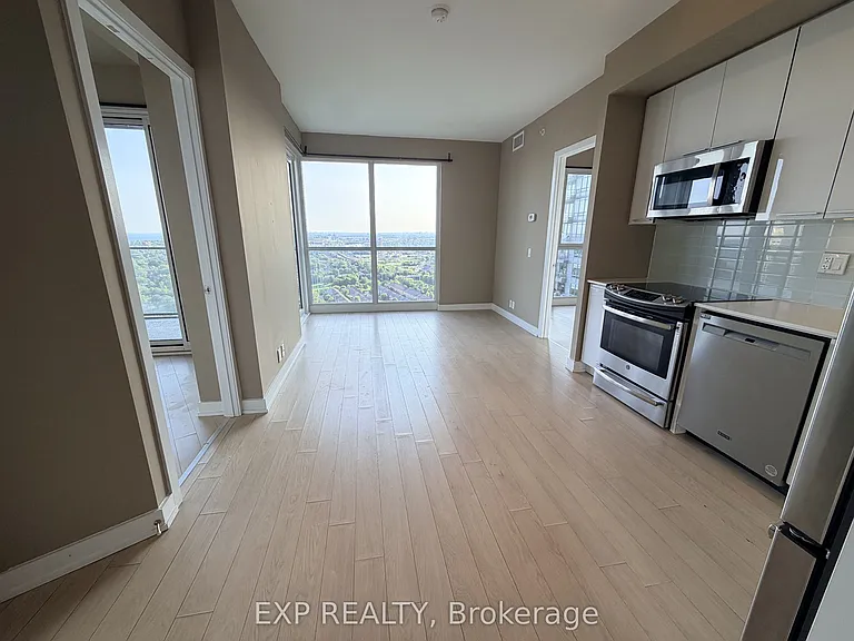 10 Park Lawn Rd #3104 — Photo 4