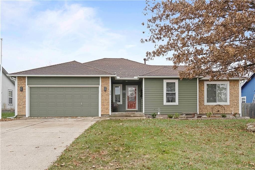 498 E 12th Ter, Tonganoxie, KS 66086 Zillow